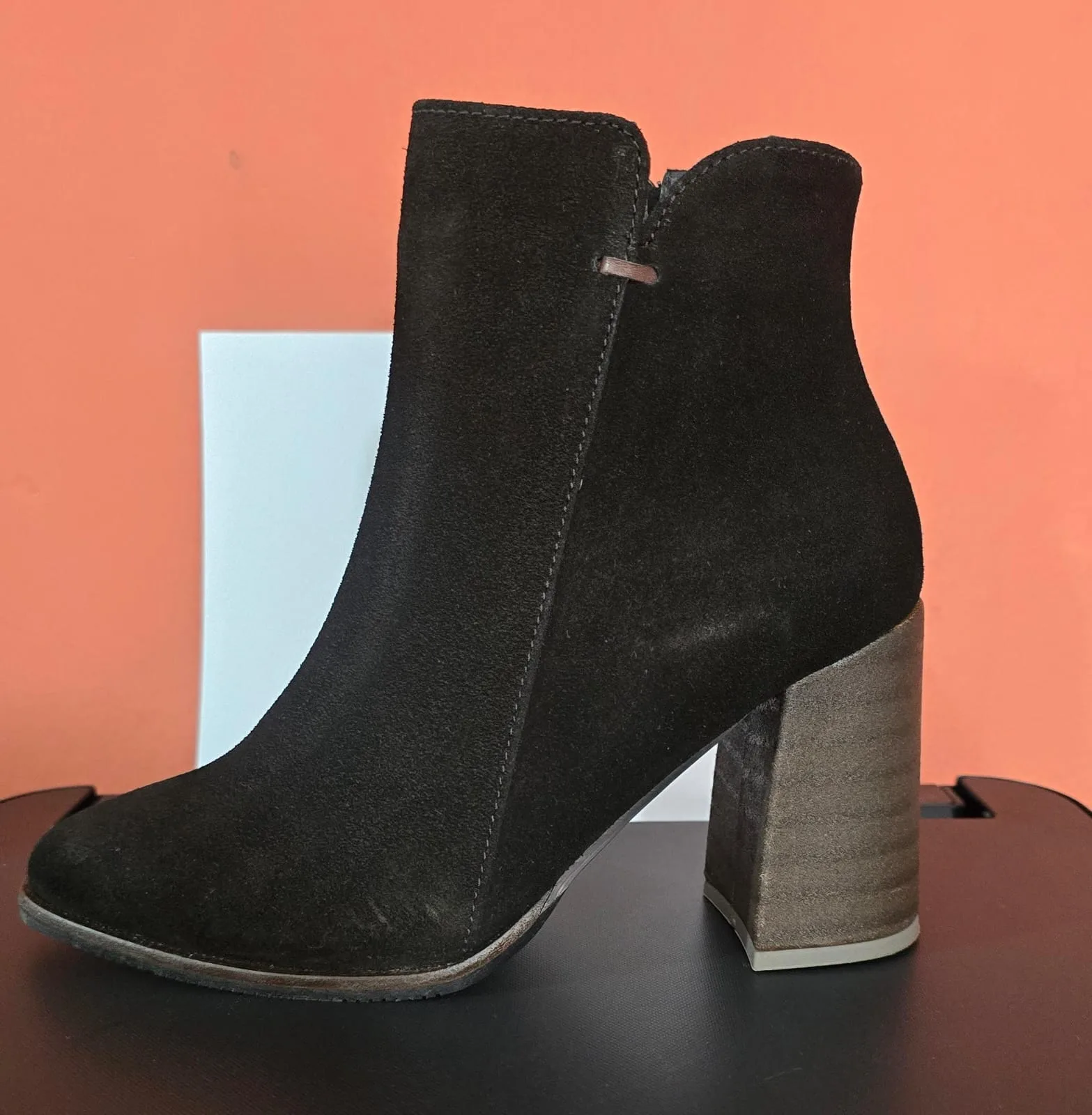 AS 241 7 1/2 CUERO CROCO CAFÉ