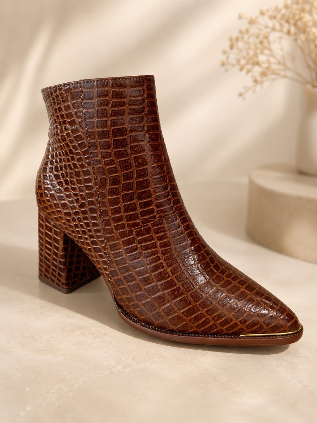 7AS 241 7 1/2 CUERO CROCO CAFÉ